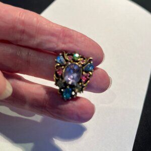Small Vintage Hollycraft Multi-Colored Rhinestone Brooch COPR 1950